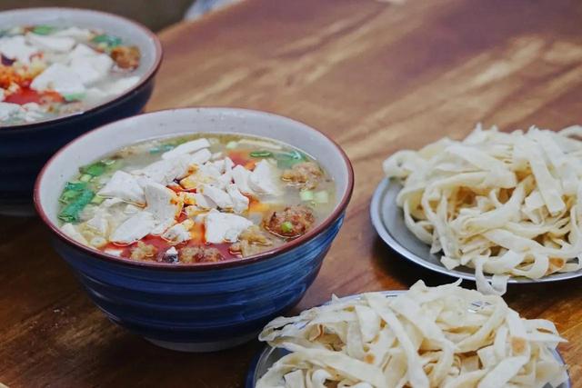 驴血为什么是白色的，驴血为啥是白的（清早一碗汤给个神仙也不当。不喝牛肉汤）