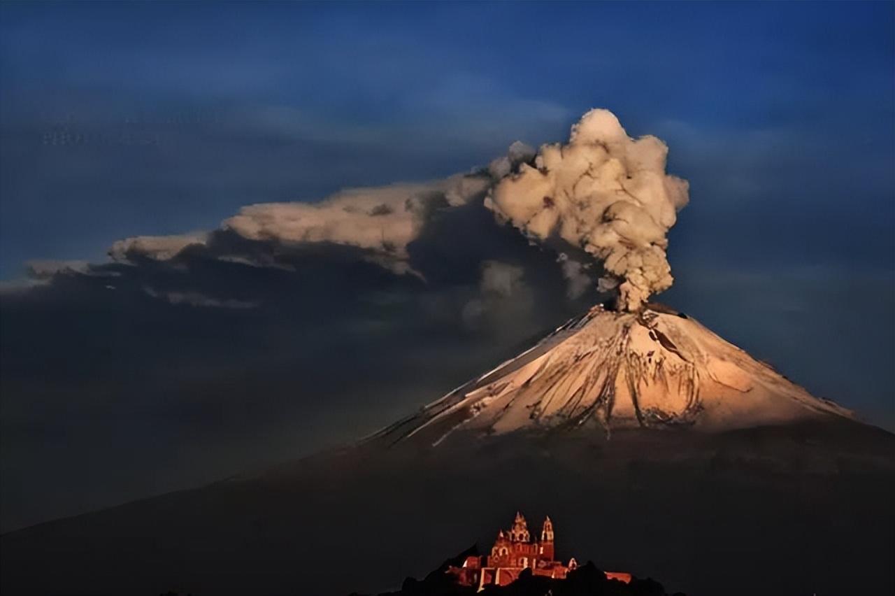 世界最大火山口在哪里，11座世界上著名的超级火山排名