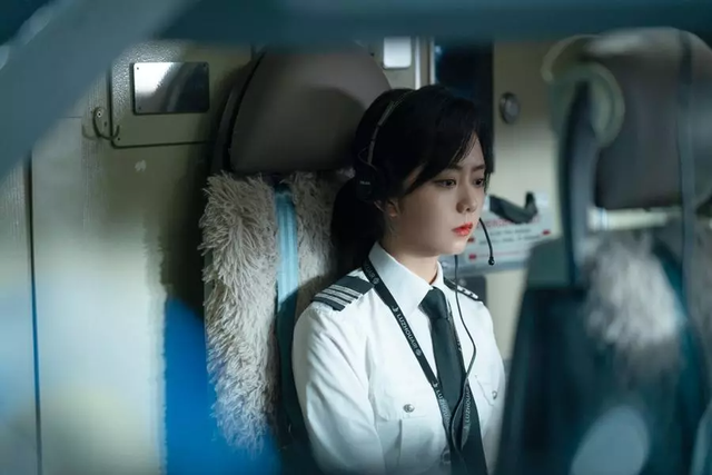 北京爱情故事沈冰谁演的(女机长别尬演)-才艺百科网