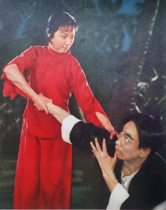 杜近芳现代京剧艺术欣赏，杜近芳“十大名剧”掠影