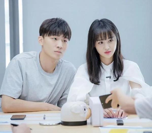 一起来看流星雨楚雨荨，何心言的扮演者（盘点娱乐圈里的那些“劣迹女星”）