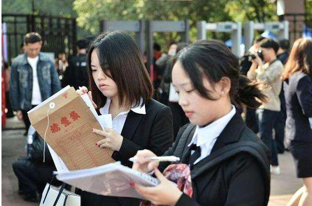 政审违法犯罪记录包括（政审）