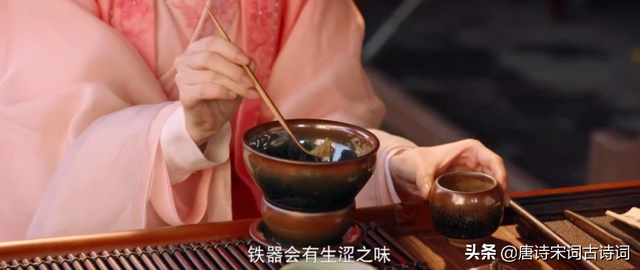 茶墨俱香的美谈是来自于大文学家苏轼与哪位的斗茶之事，苏轼的文学观点与谁一脉相承（看宋朝优雅的生活美学）