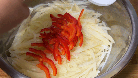 麻辣土豆丝的做法，麻辣土豆丝有哪些做法（土豆丝不要热炒了）