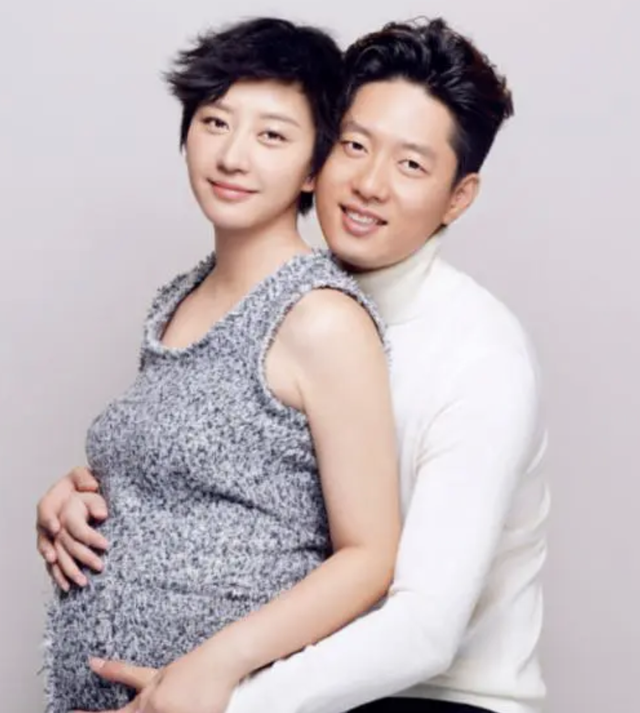 姚晨：和凌潇肃离婚，转身嫁给曹郁，如今活成了幸福人生