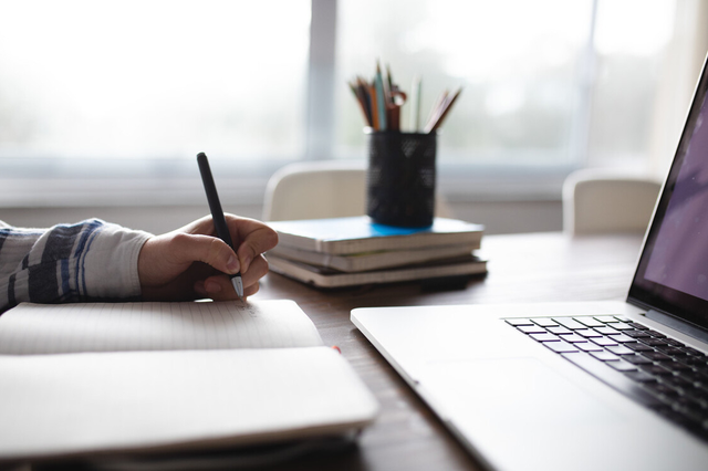 100个超强吸引人的标题，50个容易上热门的标题（自媒体爆款标题怎么写）