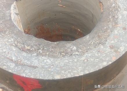 怎么写qc小组简介，提高管桩桩头完整性合格率