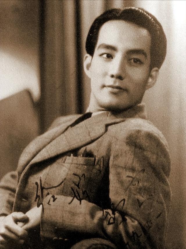 “痴情男”高鑫，出身名门贵族，娶云南姑娘王一楠，24年不离不弃