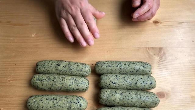 女人吃猪肝有什么好处，猪肝一周吃几次补血（多吃“4红3黑2绿”）