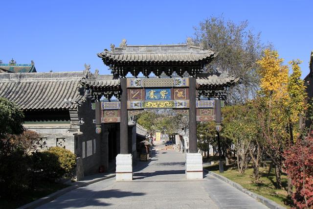 山西历史古城介绍，庭院深深中透着富华