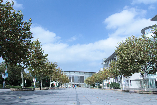 上海政法学院纪录片学院，2021上海政法学院有哪些专业（解读上海政法学院2022年录取分数线）