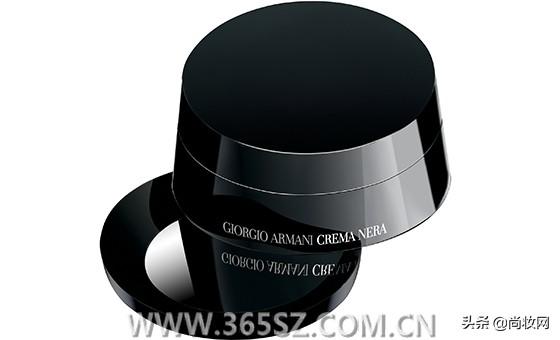 雅诗兰黛眼霜的正确使用方法，如何正确使用雅诗兰黛眼霜（涂眼霜的雷区 千万要避开）