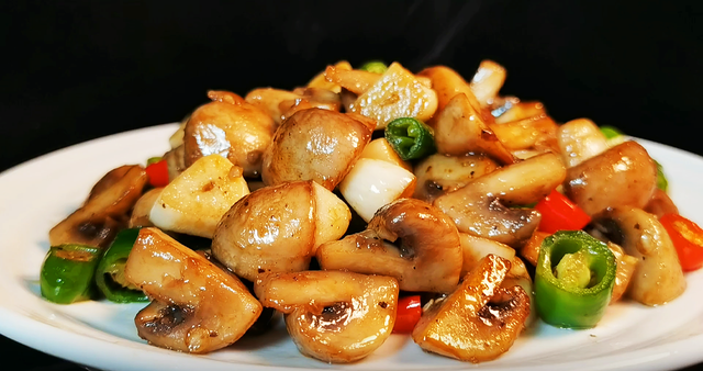 蘑菇种类大全，蘑菇的分类有哪些（我家常吃的5种菌菇）