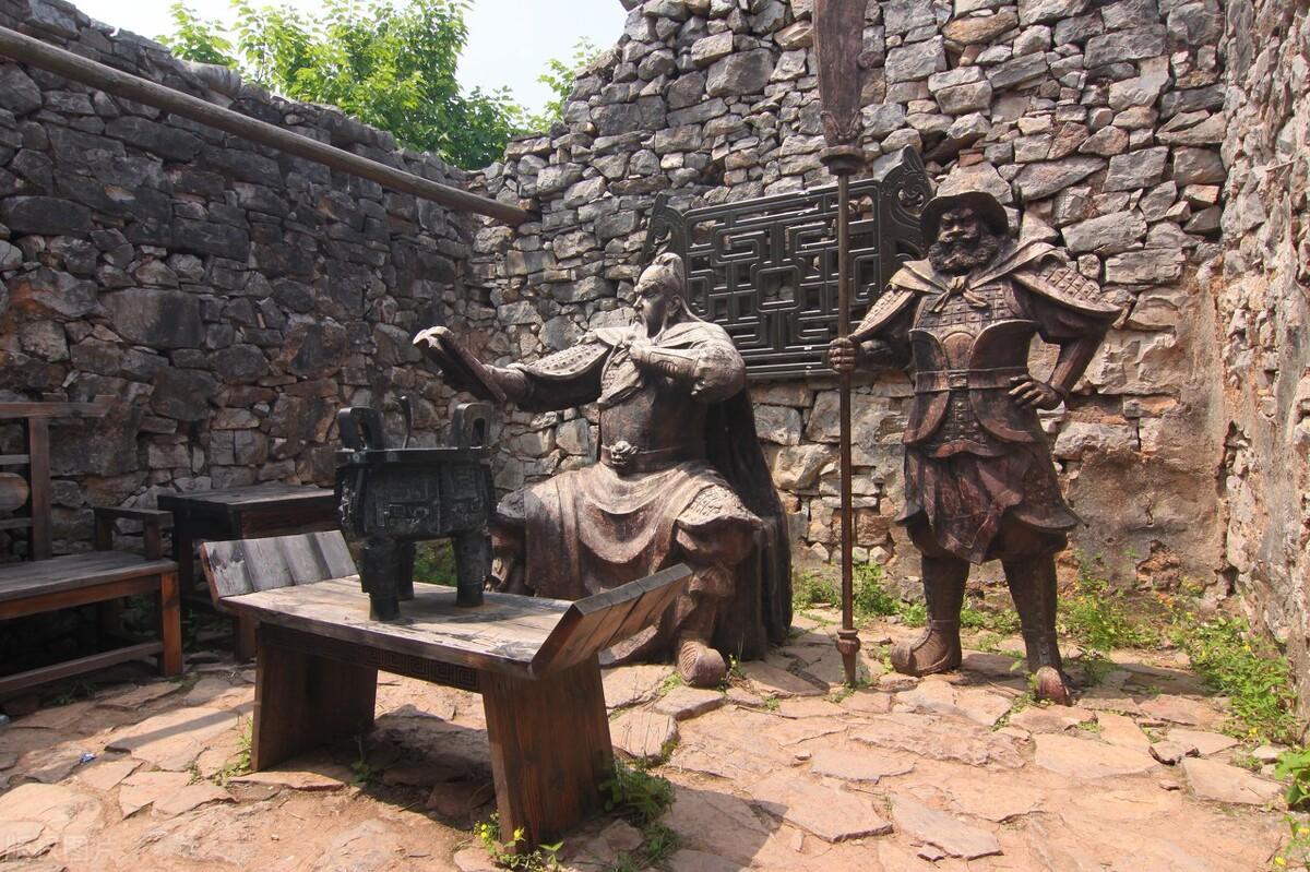 南漳春秋寨景区(湖北春秋寨风景区)