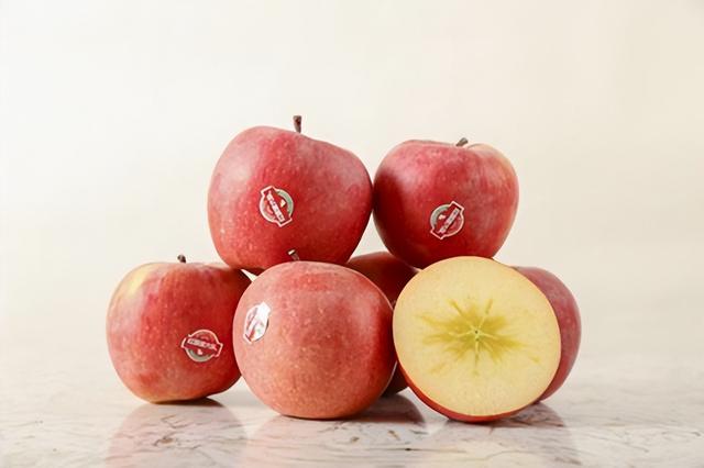 每天一个苹果皮肤变化，每天吃一个苹果后的皮肤变化（尽量多吃这5种水果）
