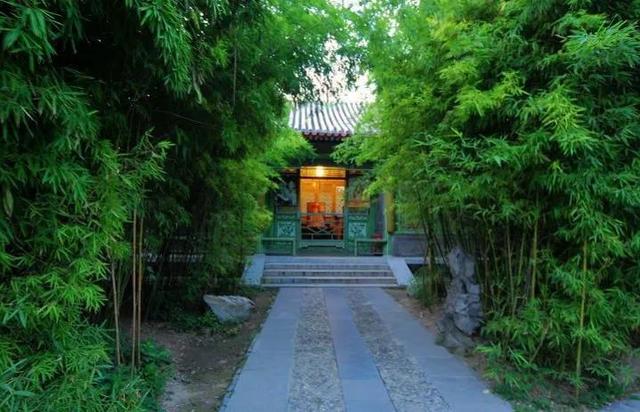 贾母人物形象分析，红楼梦中贾母的性格特点分析（《红楼梦》中最完美的女性——贾母）