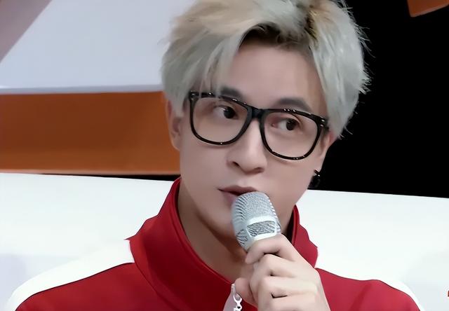 明日之子薛之谦摔话筒是哪一期，明日之子、薛之谦摔话筒离场是哪一期（《明日之子》薛之谦摔话筒离场那一期）