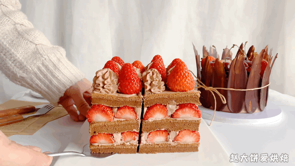 怎样做生日蛋糕，怎样做生日蛋糕的奶油（不用花钱订蛋糕）