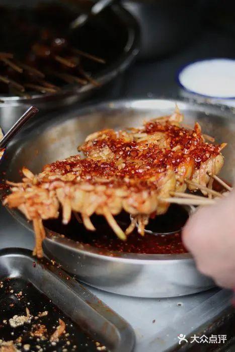 乐山美食，乐山美食一条街在哪里（原来乐山这么多美食店上过电视）