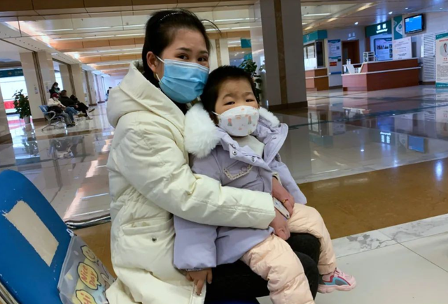 宝宝高烧一直不退是什么原因，婴儿高烧不退的原因是什么（看到检查结果后父母崩溃了）