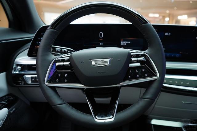 五六万买什么车最好，二手车五六万买什么车最好（蔚来EC7和凯迪拉克锐歌怎么选）