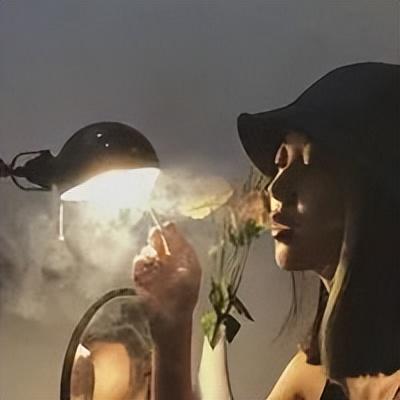 黑白风微信头像，黑白系微信头像（微信头像 ， 黑白伤感头像）