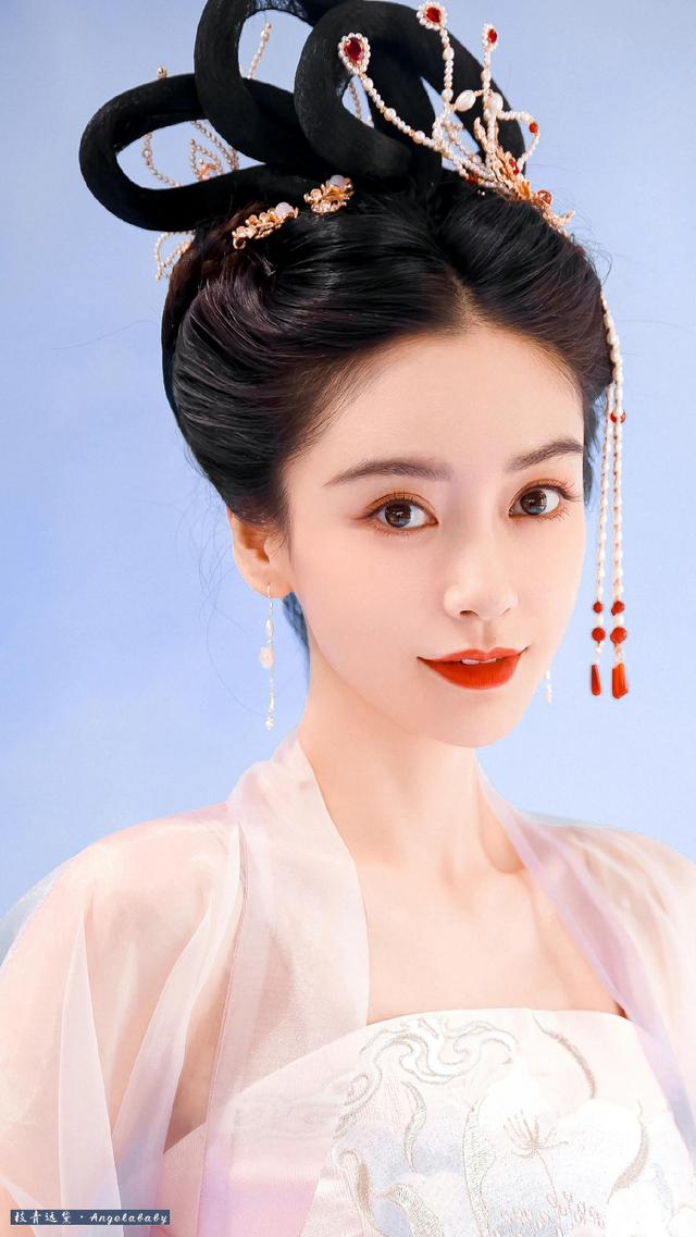杨颖，微信头像，杨颖（angelababy中秋嫦娥玉兔大片）