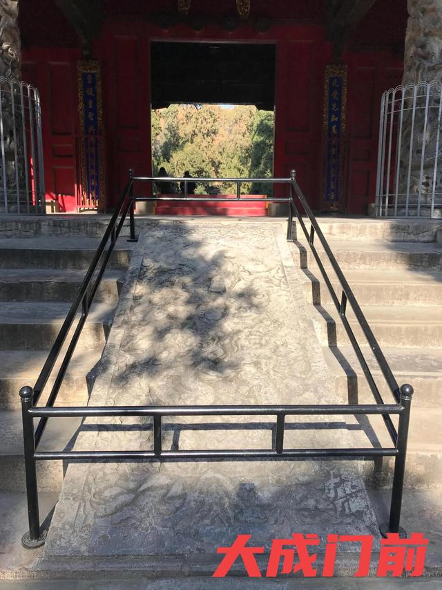 弥高是什么意思，钻之弥坚仰之弥高是什么意思（重游孔庙之—：孔庙的石坊庙门）