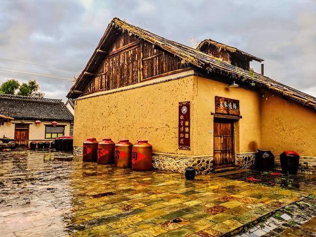 民族的主要特征是什么，民族特征属于什么（但你知道他们最具特色的建筑特色是什么吗）