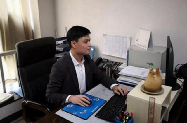 30岁副科算不算晚，从科员到副科最快几年（公务员“晋升年龄表”曝光）