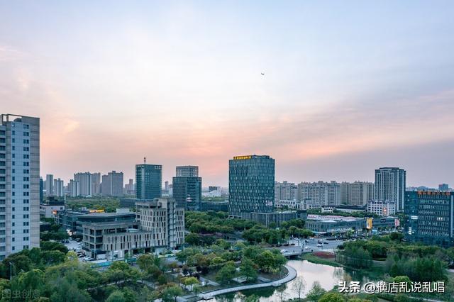 上海长宁区房价，上海长宁区是郊区还是市区（为何魔都上海楼市房价却依然涨声连连）