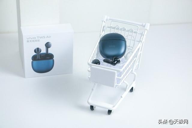 vivo蓝牙耳机怎么连接手机，蓝牙耳机怎么连接vivo手机（Air体验：翻转之间）