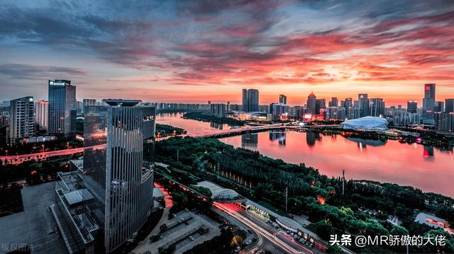 沈阳市属于哪个省，沈阳是属于哪个省市的（辽宁第二大市大连和第一大市沈阳的城市对比）