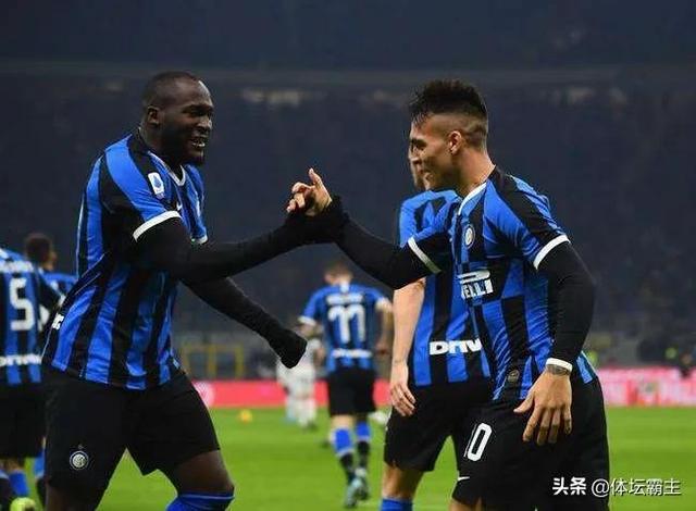 本泽马是什么梗，本泽马背锅是什么梗（2022年世界足坛10个有趣的梗）