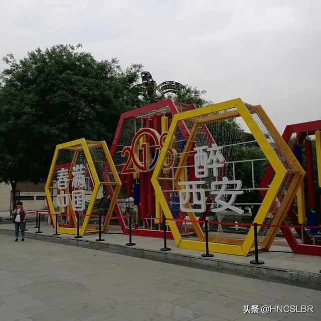 大唐不夜城简介，西安大唐不夜城简介（西安大唐不夜城）