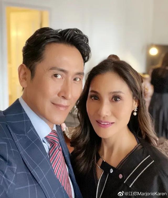 54岁tvb小生近况，54岁TVB肌肉男神晒父子合照