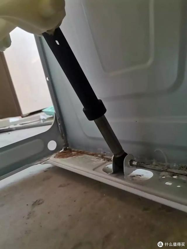 乒乓球拍怎么清洗，乒乓球拍胶皮脏了如何清洗（洗衣机长期使用后拆机实录集锦）