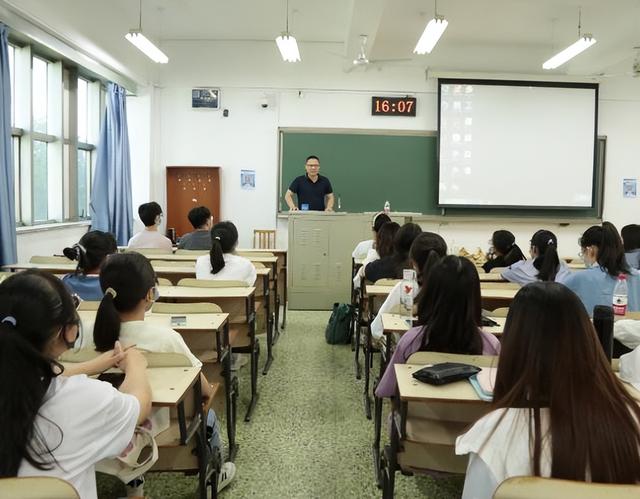 河北农业大学现代科技学院，河北农业大学现代科技学院宿舍条件怎么样（两所独立学院已经确定转设）