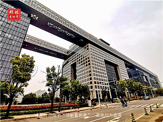 关山属于武汉什么区，武汉关山街属于哪个区（过去的工厂聚集区关山一路现在变身为武汉首条千亿级第三产业大道）