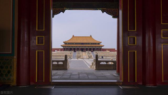 有哪些旅游景点，中国有哪些旅游胜地（推荐国内10个必打卡的名胜古迹）