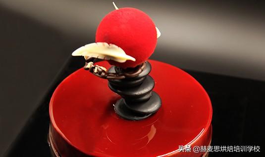 烘焙培训都有什么课程，烘焙课做什么（杭州西点培训班课程一般学些啥）