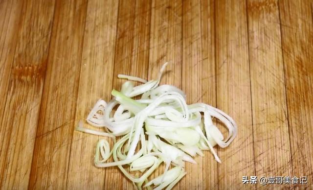 清蒸白力鱼的做法，这才是清蒸鱼的正确做法