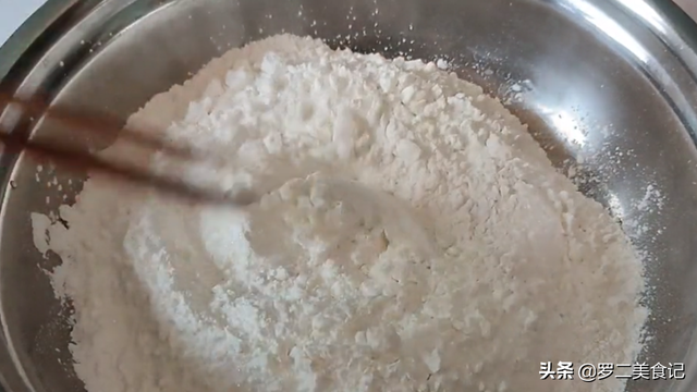 糯玉米蒸多长时间，蒸糯玉米一般需要多少长时间（糯米粉加水上锅一蒸）