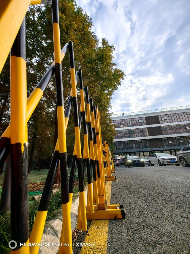 华为荣耀6总是自动关机怎么回事，华为荣耀手机自动关机开机怎么回事（上手体验：Mate）