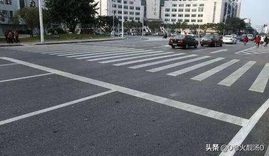人行横道线的作用是什么，人行横道线图片（23种交通标线的形状和作用）