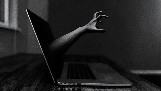 网络上有重名，网络上有重名会造成蓝屏（有的人前途被毁，还有的人被杀）