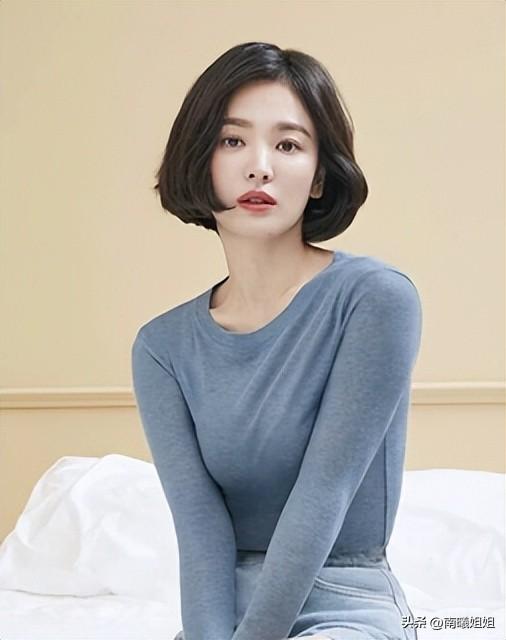 减龄中短卷发30款，建议4、50岁的女人