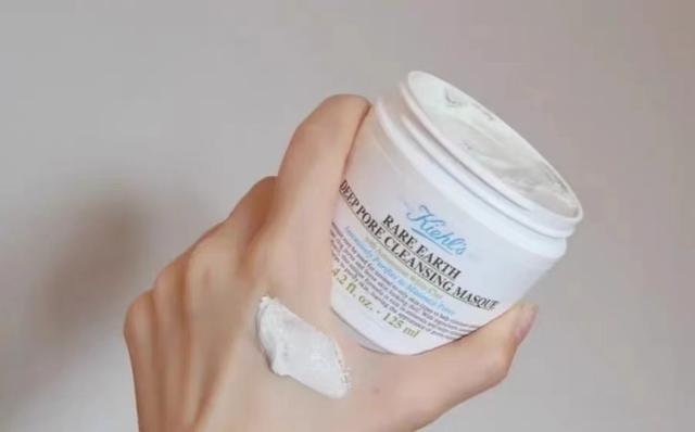 清洁面膜的功效，清洁面膜的功效文案（盘点4款热度高、口碑好的“清洁泥膜”）