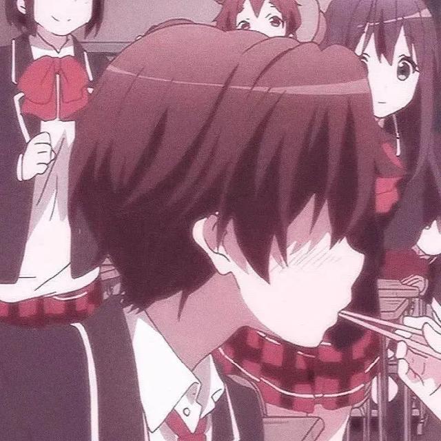 中二病女生特点，中二病也要谈恋爱／动漫女生头像微信（精选中二病也要谈恋爱动漫情侣头像大全）