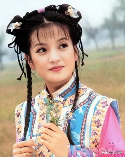 老还珠格格24年后演员今昔对比，24年后周杰被逼成了农民
